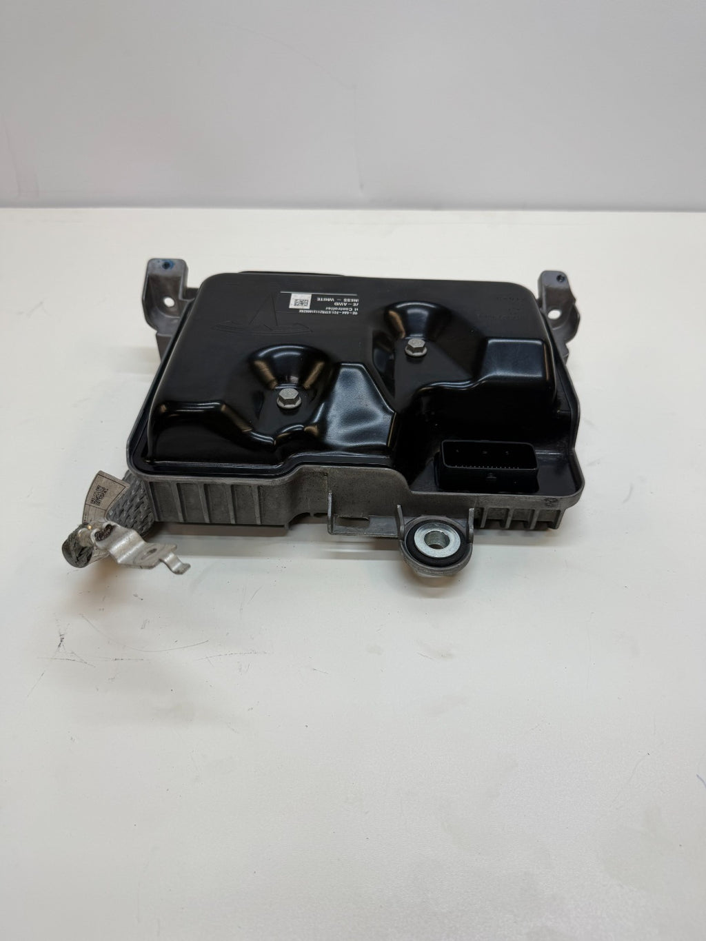 2020 - 2024 TESLA MODEL Y FRONT BODY CONTROL MODULE UNIT 1497327-00-B