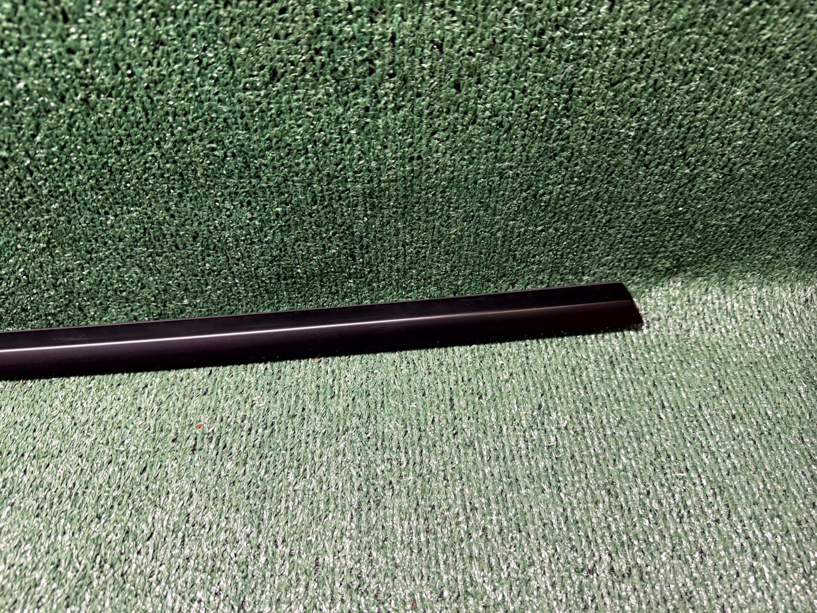 ♦️2020-2023 TESLA MODEL Y REAR RIGHT DOOR WINDOW BELT MOLDING OEM, 1495723-00-B