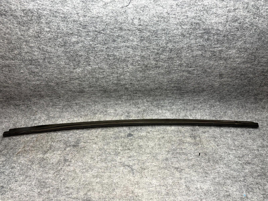 ♦️2017-2023 TESLA MODEL 3 REAR RIGHT WINDOW WEATHERSTRIP TRIM OEM, 1080746-00-D