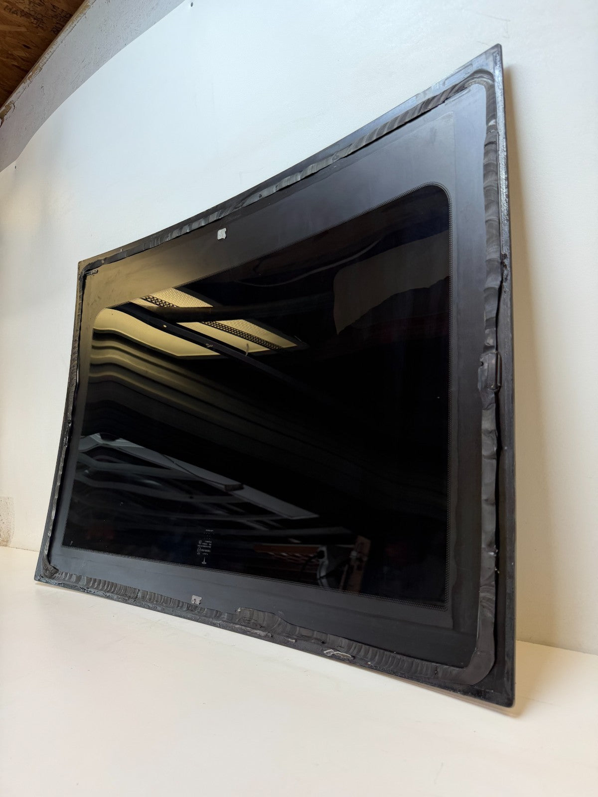 2012-2015 Tesla Model S Front Section Fixed Sunroof Glass 43R-000357