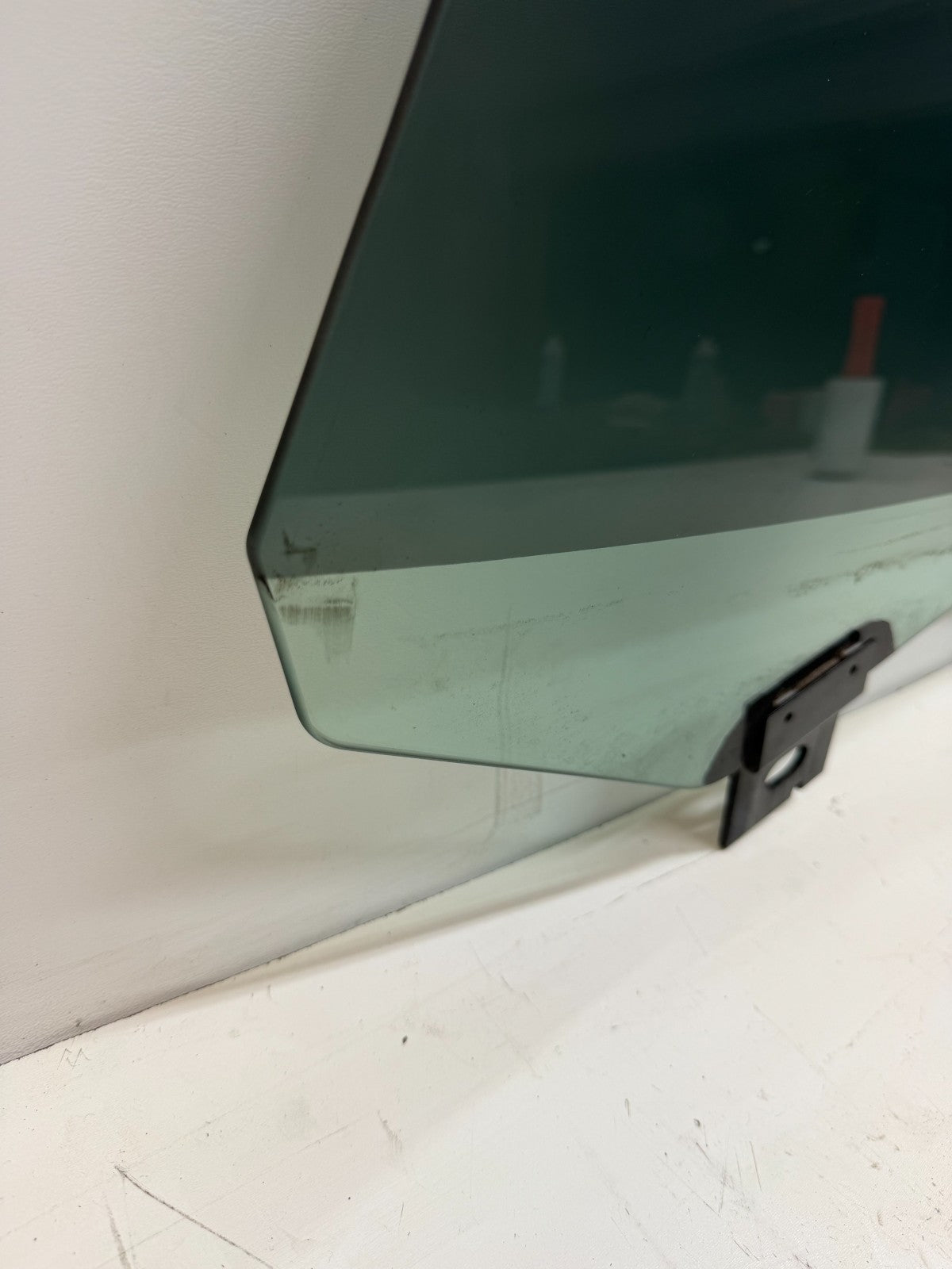 2012-2020 Tesla Model S Rear Passenger Side Door Window Glass 43R-001074