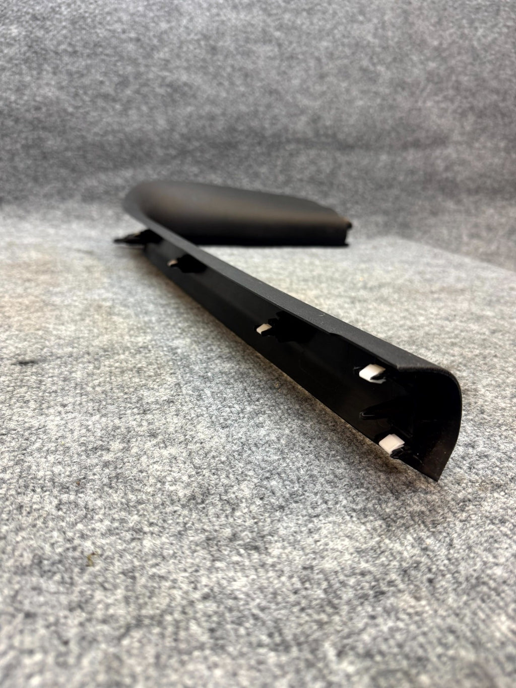 2020-2024 TESLA MODEL Y FRONT RIGHT A PILLAR LOWER COVER TRIM OEM, 1494620-00-D