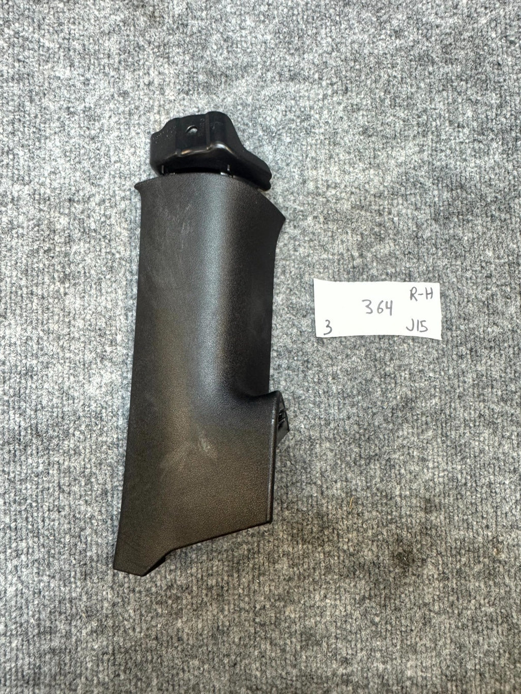 2017‑ 2023 TESLA MODEL 3 REAR RIGHT C-PILLAR TRIM COVER PANEL OEM, 1086277-00-H