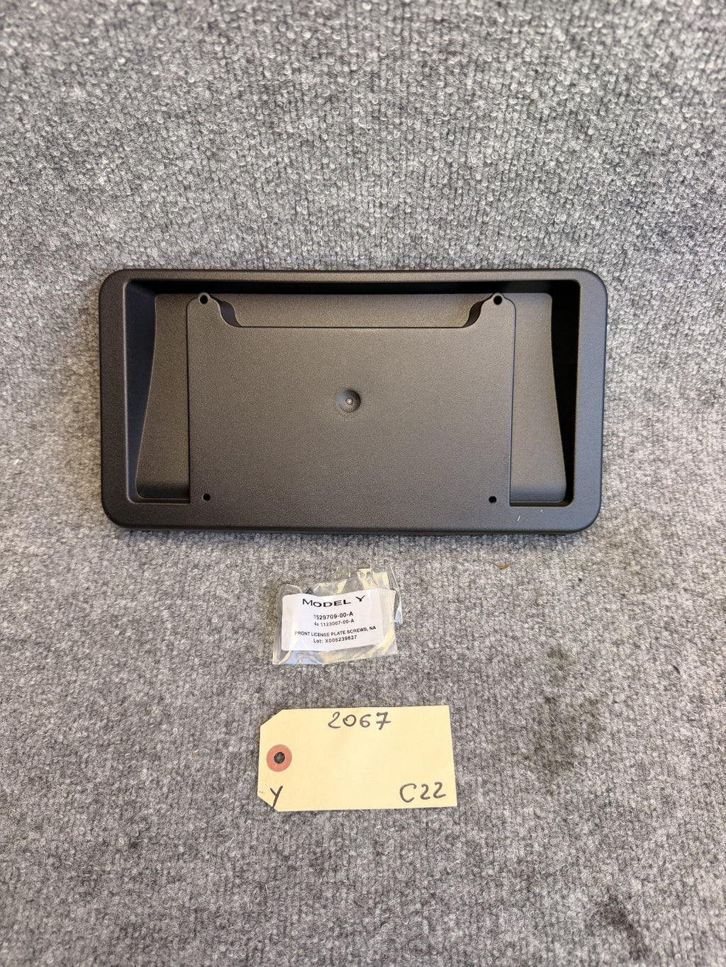 2020 - 2024 TESLA MODEL Y FRONT LICENSE PLATE MOUNT BRACKET OEM, 1529709-00-A
