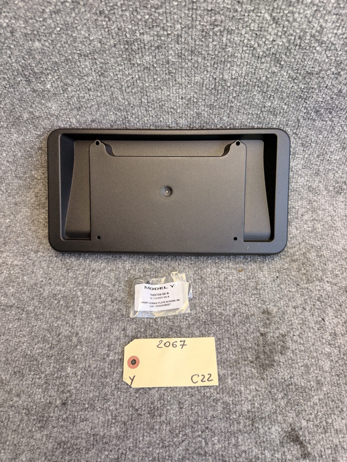 2020 - 2024 TESLA MODEL Y FRONT LICENSE PLATE MOUNT BRACKET OEM, 1529709-00-A
