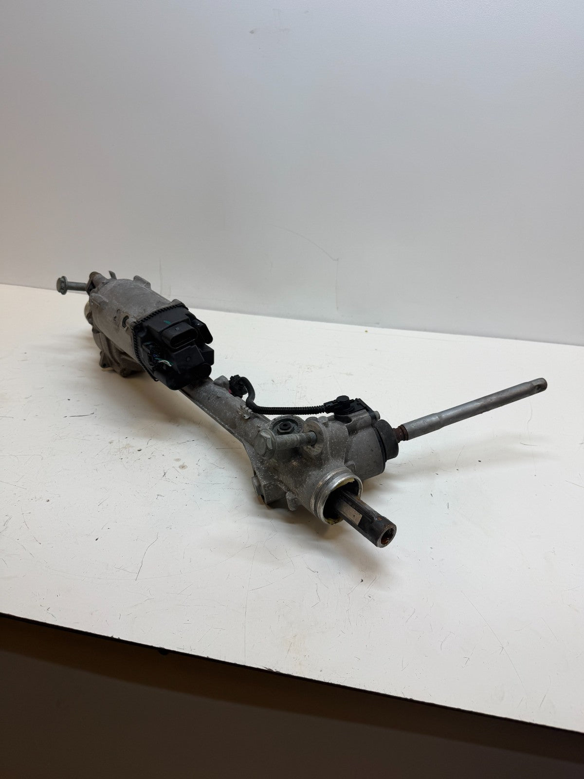 2012-2016 Tesla Model S Power Steering Gear Rack And Pinion GJ32-3504-BA
