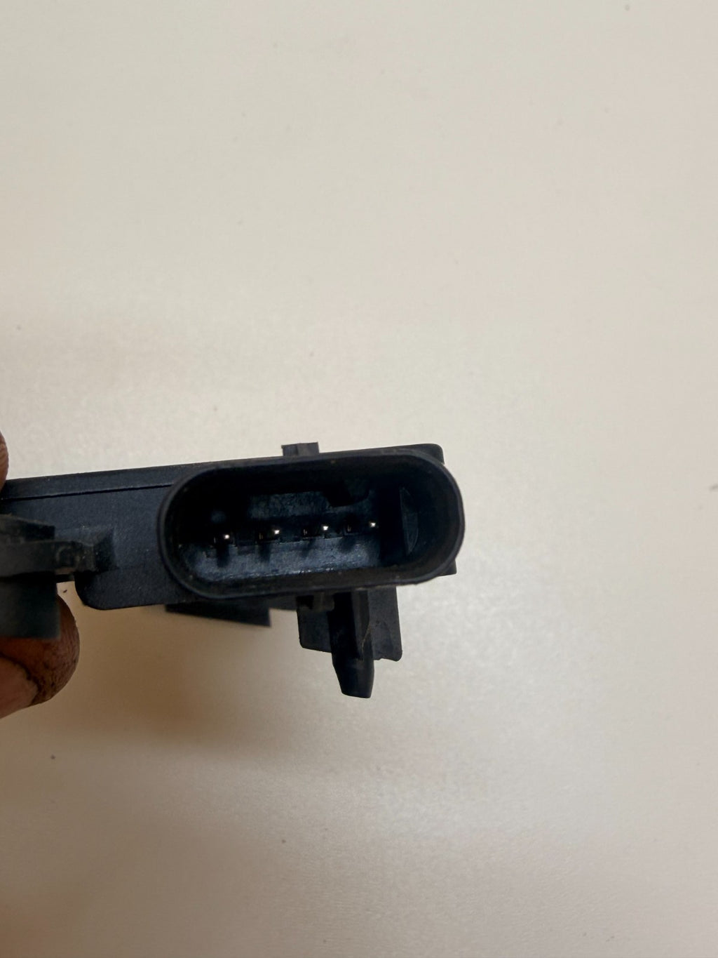 2020-2024 Tesla Model Y MY Rear Bluetooth Antenna Module OEM 1508179-00-E