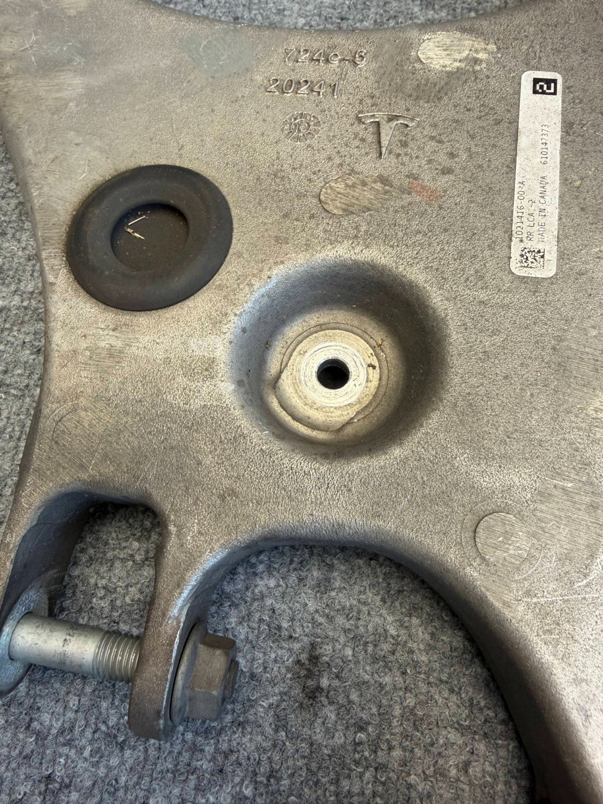 2012 - 2020 TESLA MODEL S REAR LEFT OR RIGHT SIDE LOWER CONTROL ARM OEM