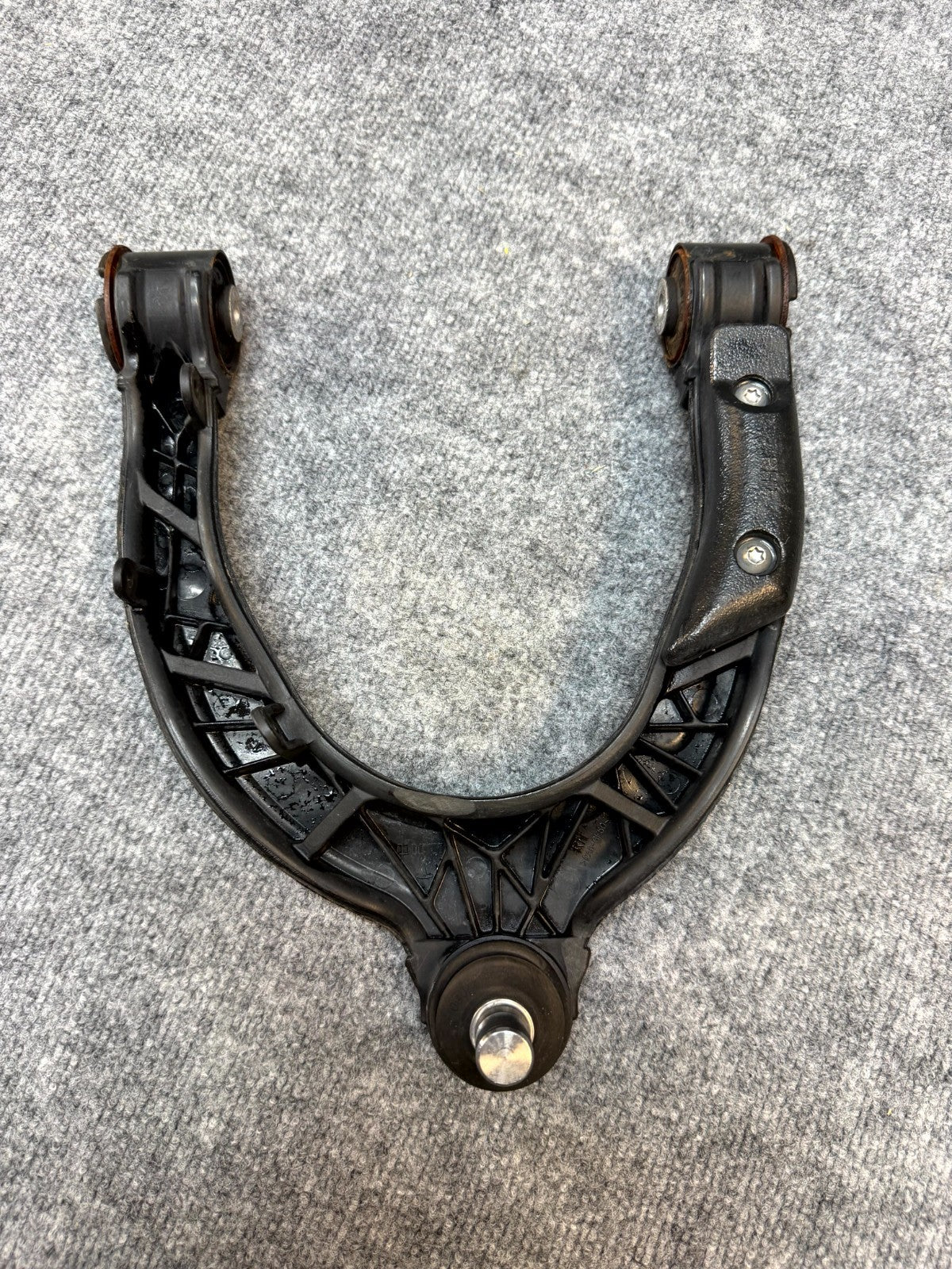 2020 - 2024 TESLA MODEL Y FRONT RIGHT UPPER CONTROL ARM OEM, 1044326-00-J