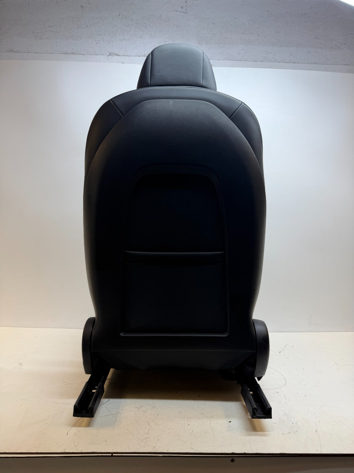 2017-2023 Tesla Model Y Front RH Passenger Seat Complete Black 1494607-00-C