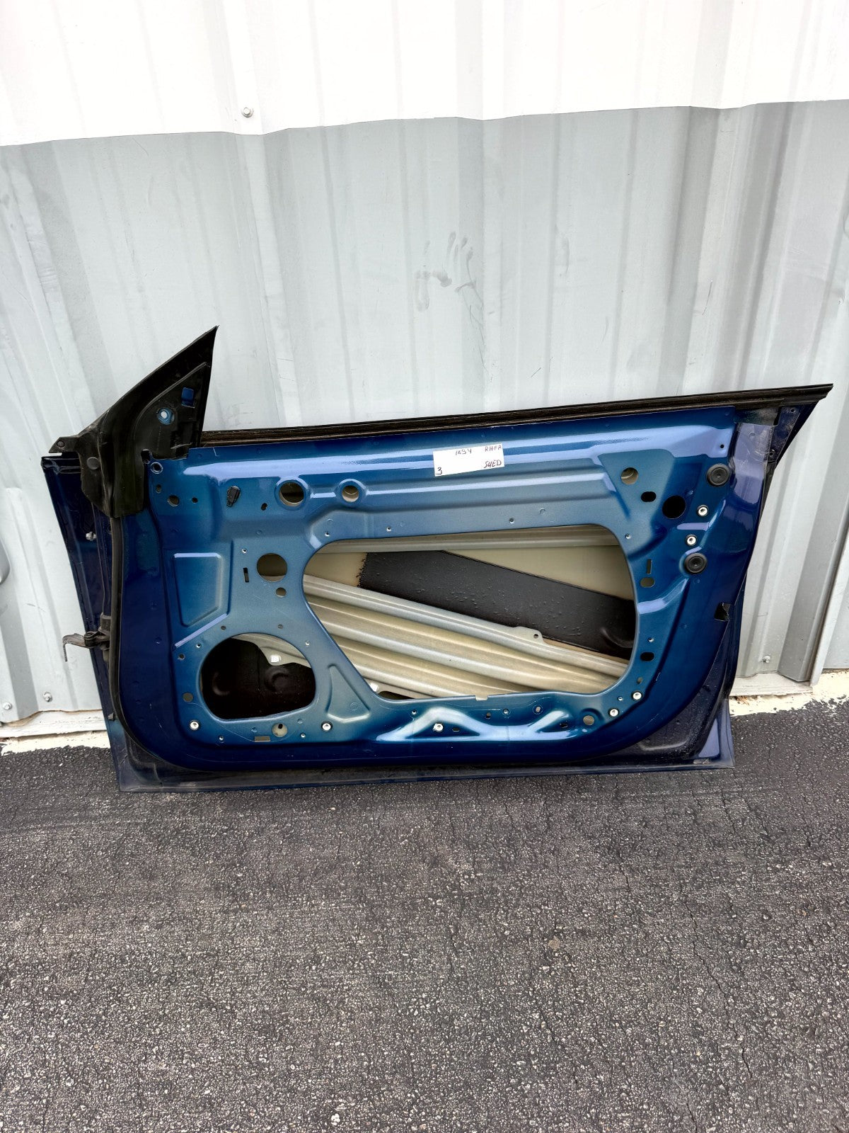 2017-2023 TESLA MODEL 3 FRONT RIGHT PASSENGER SIDE DOOR SHELL OEM, 1081420-E0-C