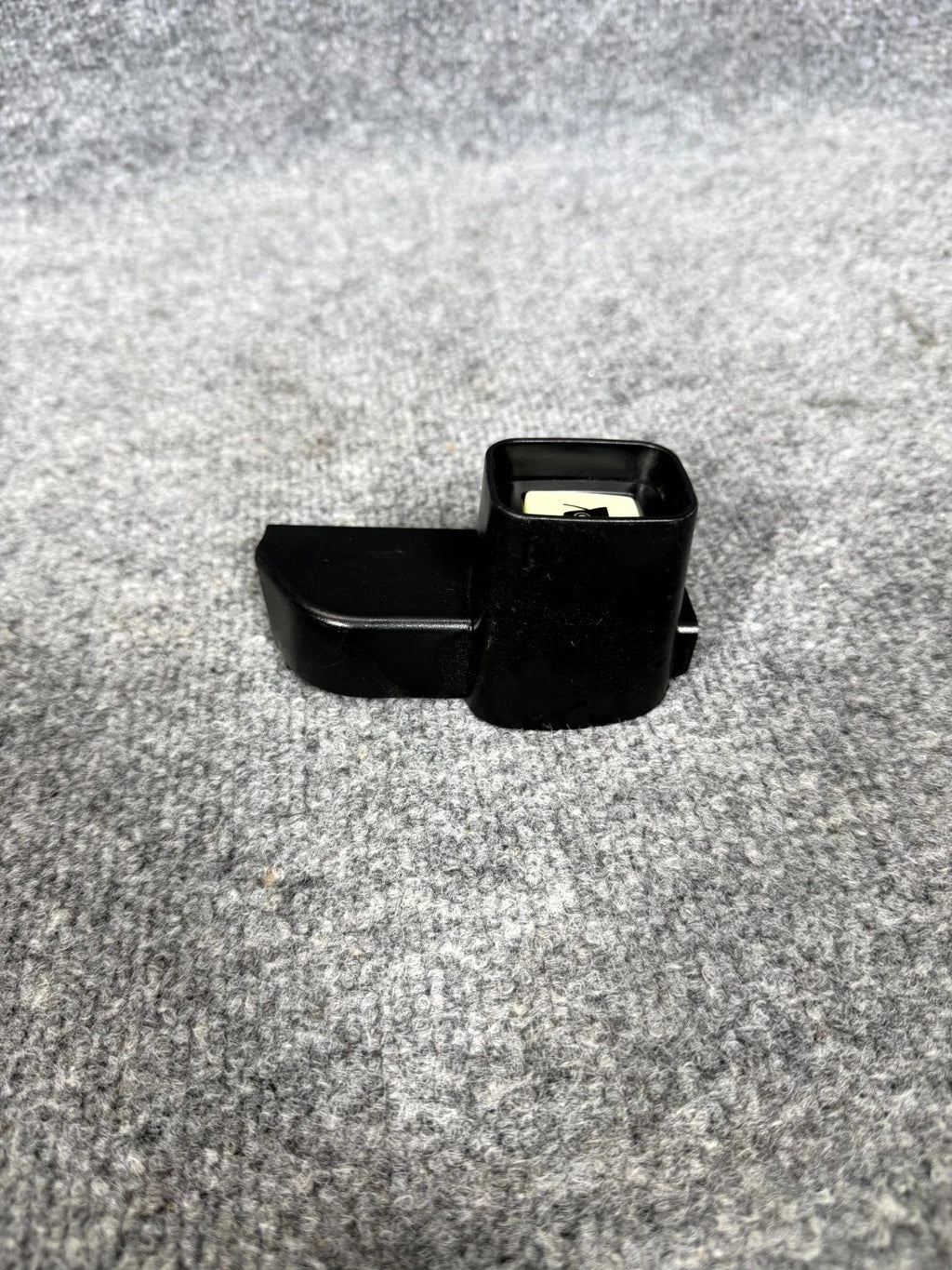 ♦️2016 - 2020 TESLA MODEL X FRONT FRUNK OPENONG SWITCH OEM, 1062771-00-A