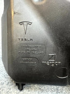 17 - 23 TESLA MODEL 3 FRONT WINDSHIELD WASHER FLUID RESERVOIR OEM, 1096062-00-H