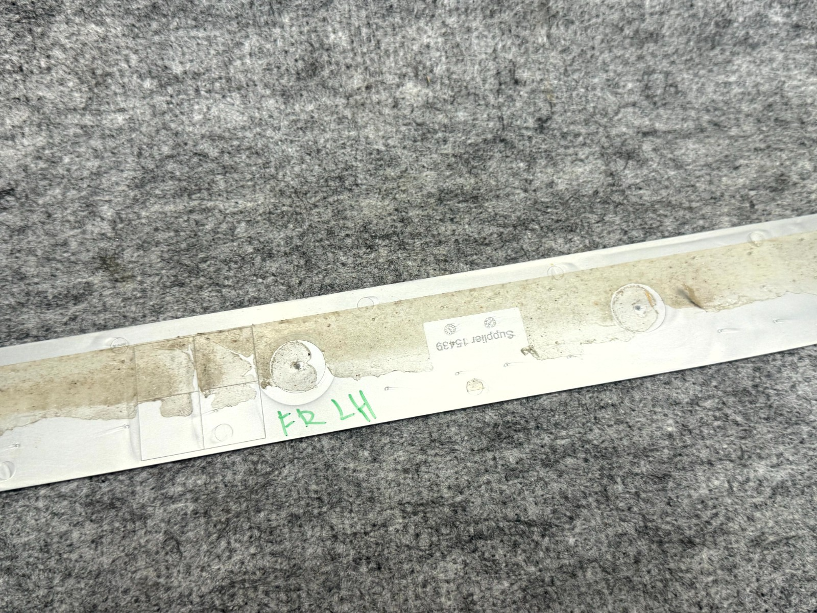 ♦️2017–2023 TESLA MODEL 3 FRONT DOOR SILL SCUFF PLATE TRIM OEM, 1504763-00-A