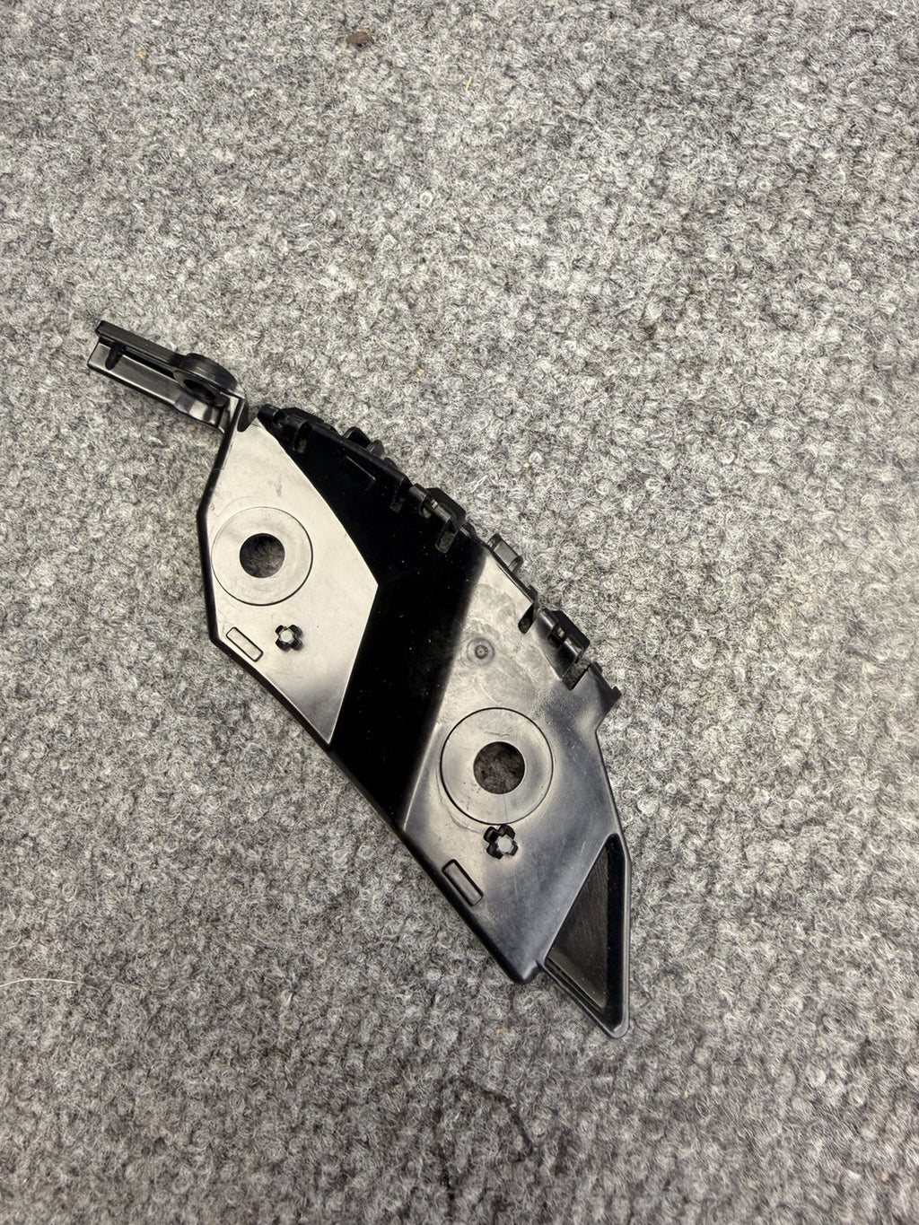 2024-2025 Tesla Model 3 Front Driver Side Bumper Bracket Left OEM 1774268-00-F