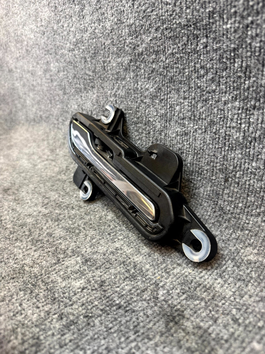2017-2023 TESLA MODEL 3 FRONT RIGHT SIDE DOOR HANDLE OEM, 1081832-99-F