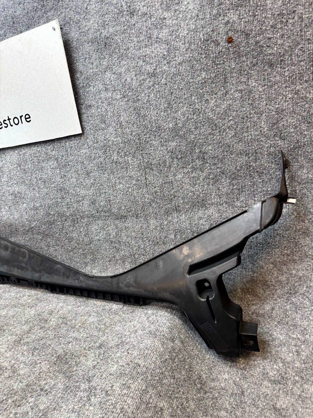 2020-2024 TESLA MODEL Y FRONT WINDSHIELD COWL COVER SCREEN PANEL OEM, 149729200D