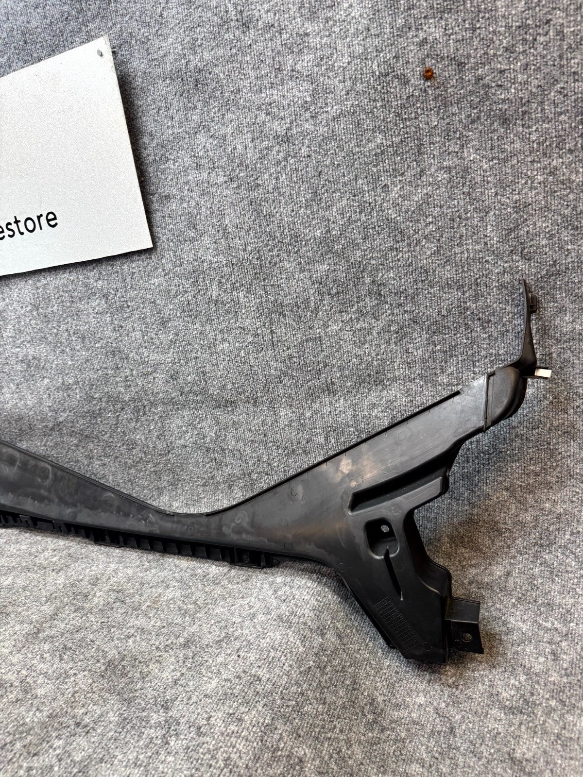2020-2024 TESLA MODEL Y FRONT WINDSHIELD COWL COVER SCREEN PANEL OEM, 149729200D