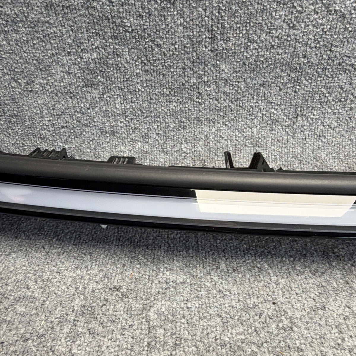 2025-2026 Tesla Model Y Juniper LED DRL Front Center Light Bar OEM 2038294-00-E