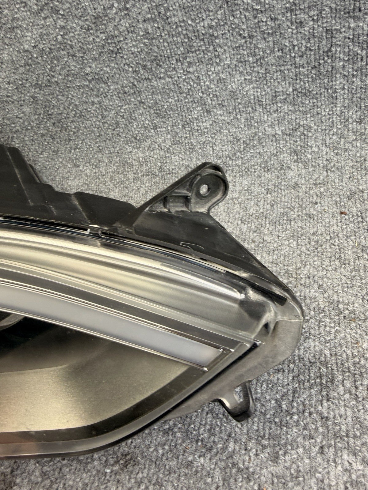 OEM  2016-2020 Tesla Model S Right Passenger Side Headlight 1053571-00-B