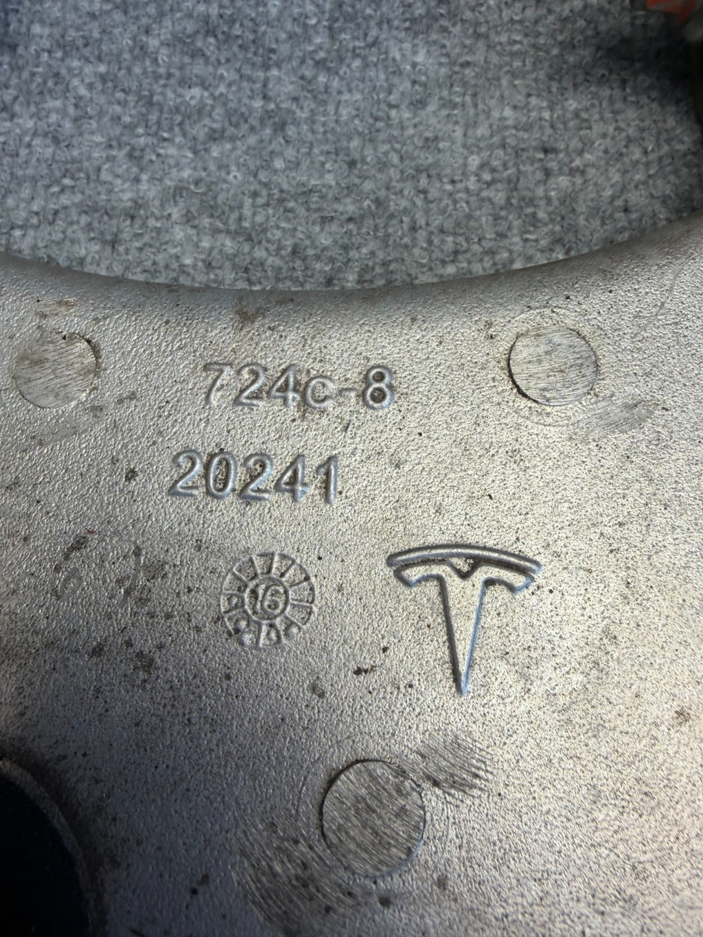 2012 - 2020 TESLA MODEL S REAR LEFT OR RIGHT SIDE LOWER CONTROL ARM OEM
