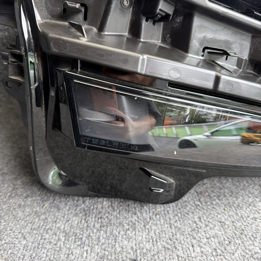 Tesla Model Y Juniper Headlight 2026 Right Passenger Side 1918348-00-E