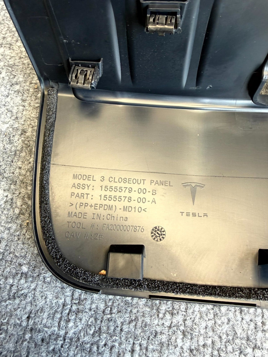 2017-2023 TESLA MODEL 3 FRONT TRUNK CLOSEOUT SWITCH TRIM COVER OEM, 1555579-00-B