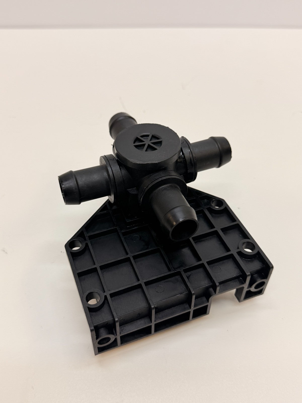 2012-2020 Tesla Model S Coolant Pump Cooling Valve Actuator 4-Way 6007370-50-E