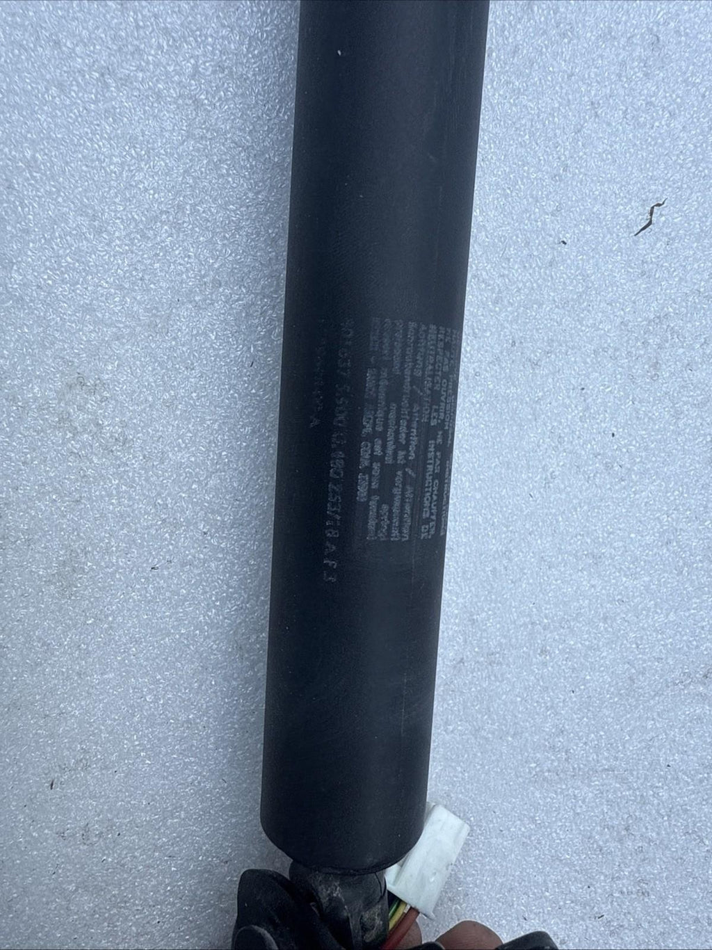 ♦️16-24 TESLA MODEL X REAR DRIVER LEFT POWER LIFTGATE SHOCK STRUT OEM,106566400B