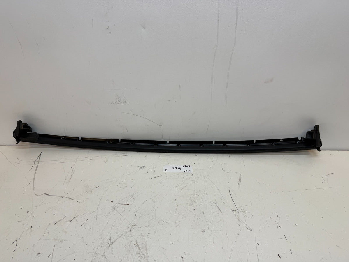 2016-2020 Tesla Model X Rear Left Door Falcon Door Cantrail Seal OEM 1049417-00
