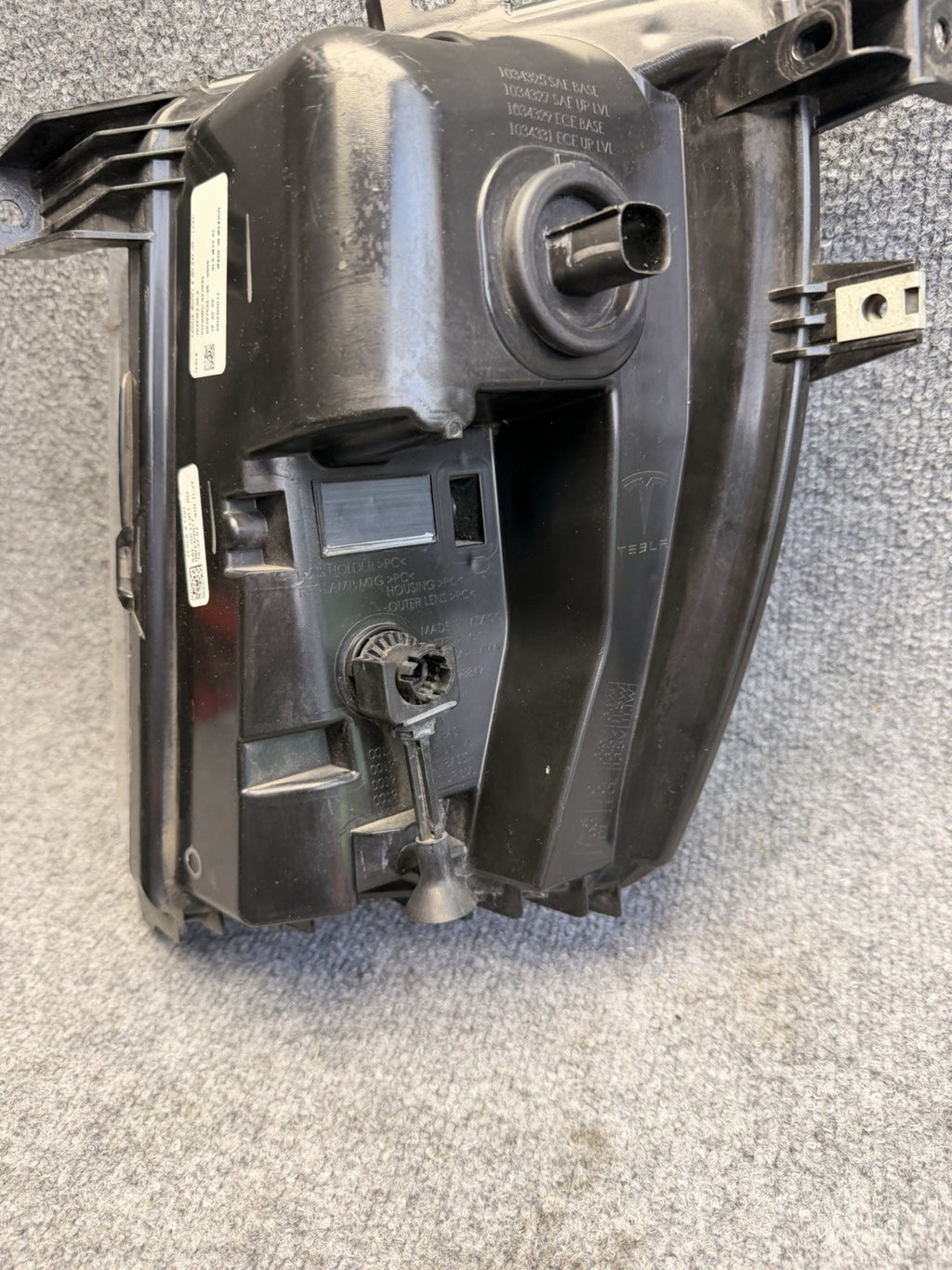 2016-2020 Tesla Model X PASSENGER RH Side LED  Fog Light Lamp 1034327-00-A OEM