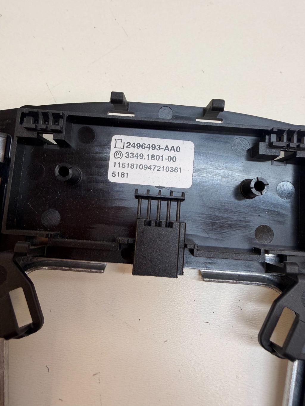 2012-2021 TESLA S Steering Wheel Retainer Plate Bracket 1023381-00-E