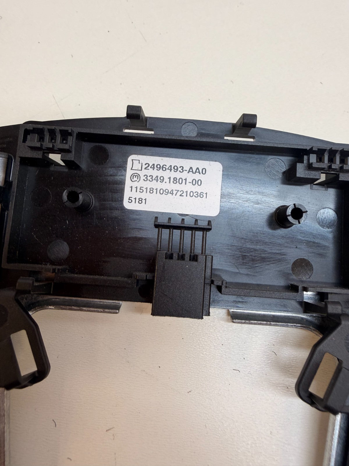2012-2021 TESLA S Steering Wheel Retainer Plate Bracket 1023381-00-E