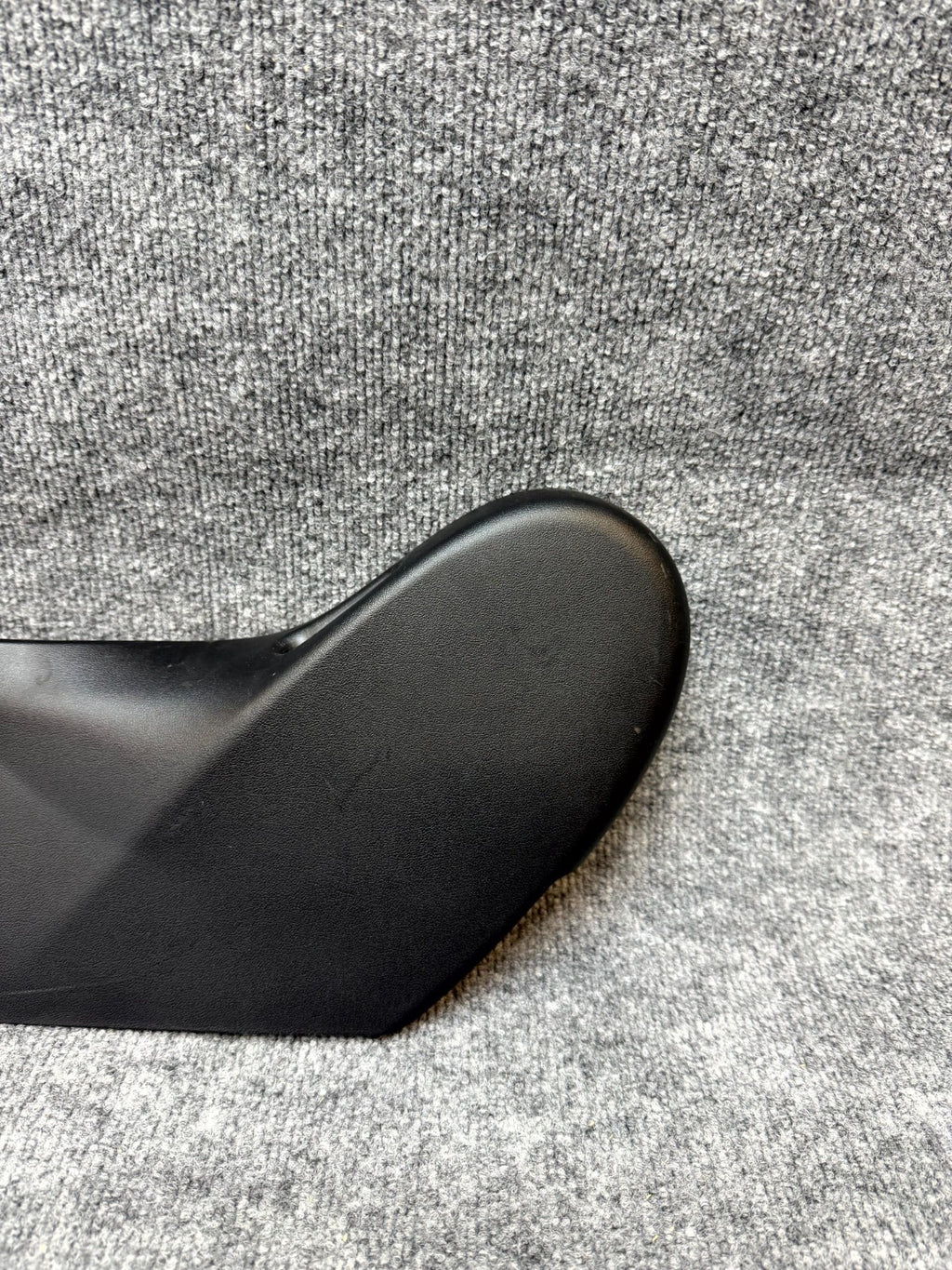 2020-2024 TESLA MODEL Y FRONT LEFT SEAT TRIM W/ CONTROL SWITCHES OEM, 163833200C