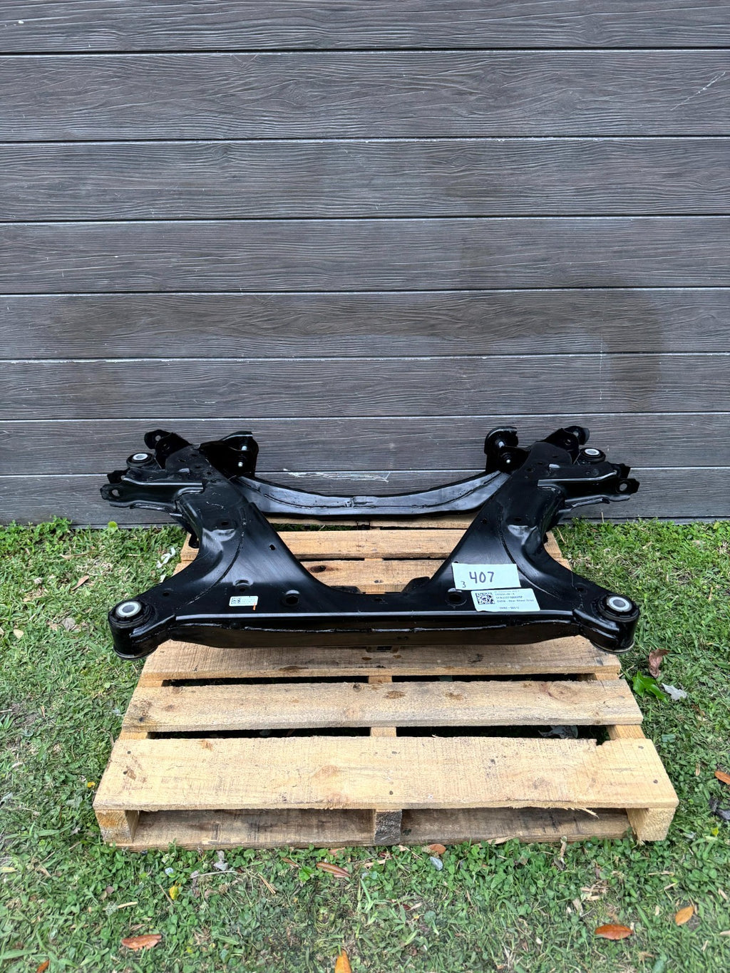 2017 - 2023 TESLA MODEL 3 REAR SUBFRAME CROSSMEMBER CRADLE OEM, 1103557-00-A