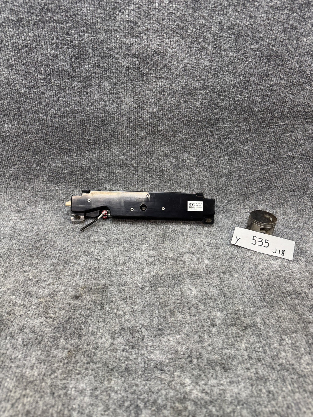 2020 - 2024 TESLA MODEL Y WIFI BLUETOOTH ANTENNA MODULE UNIT OEM, 1585601-00-E