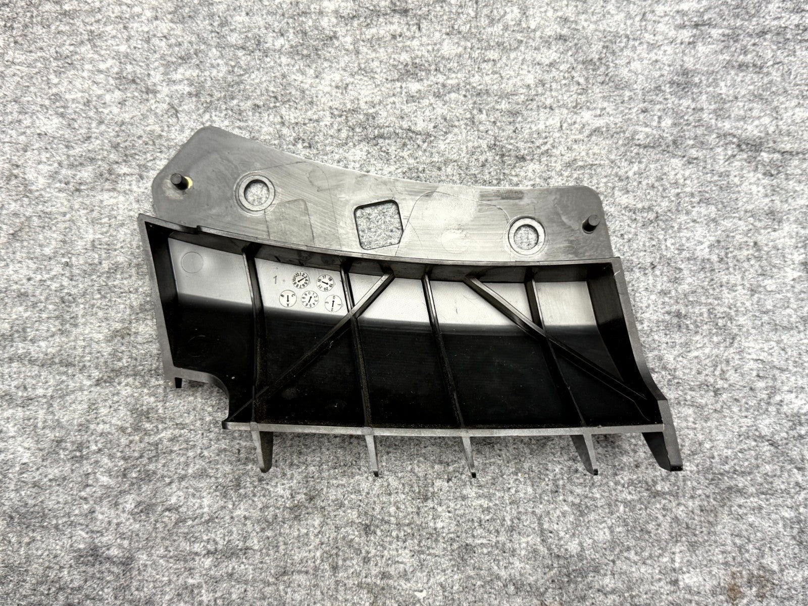 ♦️17-23 TESLA MODEL 3 FRONT LEFT UPPER BUMPER SUPPORT BRACKET OEM, 1084169-00-B