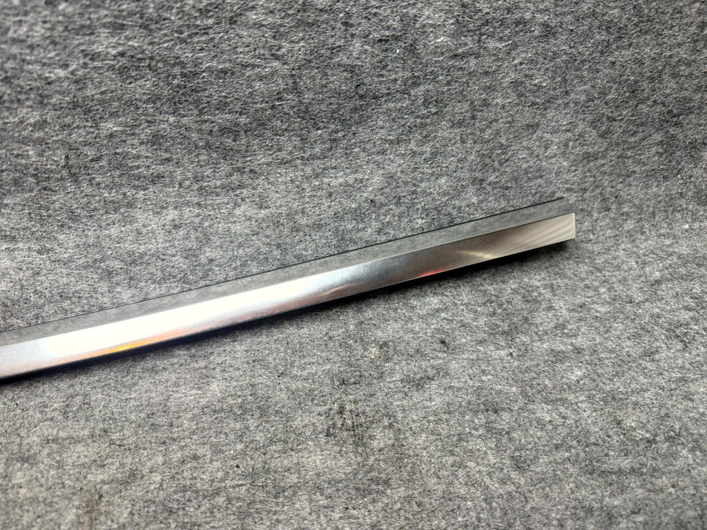 ♦️2017–2023 TESLA MODEL 3 FRONT LEFT DOOR WINDOW BELT MOLDING OEM, 1080681-00-H