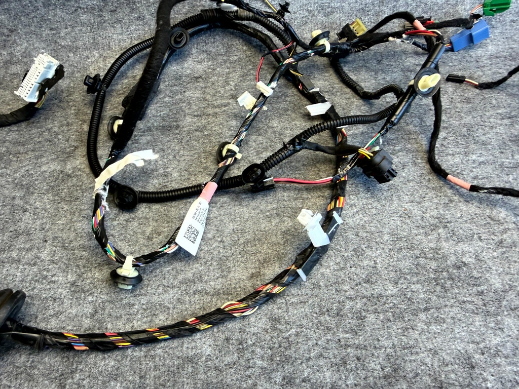 ♦️2017 – 2023 TESLA MODEL 3 FRONT RIGHT SIDE DOOR WIRE HARNESS OEM, 3067963-00-C