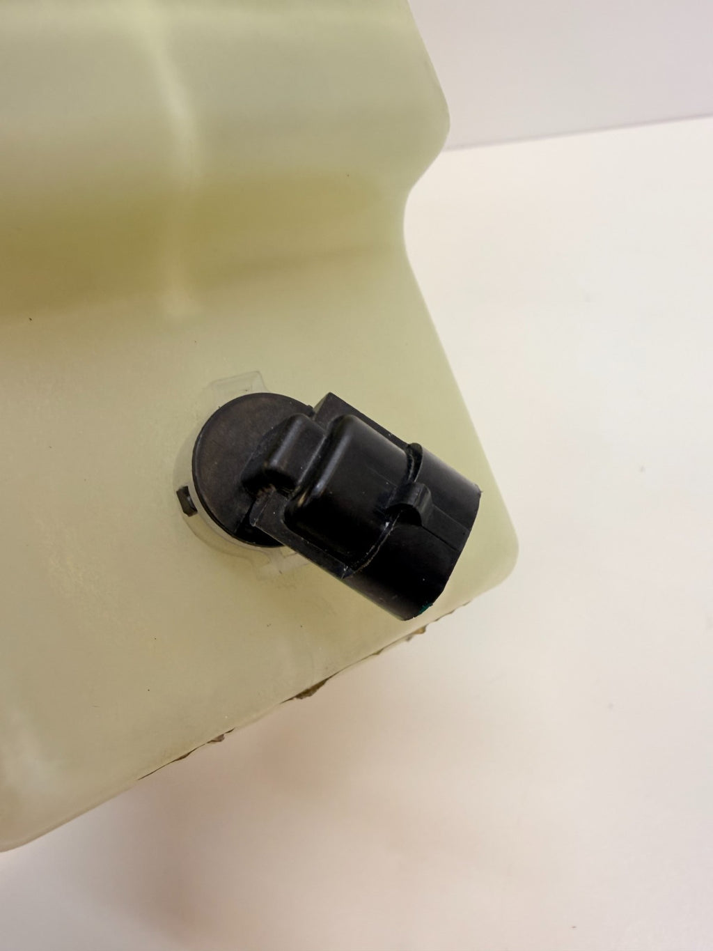 2012-2016 Tesla Model S Coolant Reservoir Bottle Expansion Tank Unit OEM