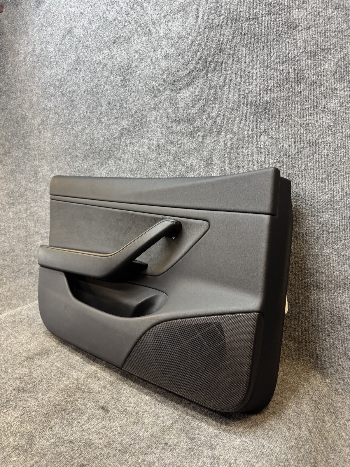 2017 - 2023 TESLA MODEL 3 FRONT LEFT SIDE DOOR PANEL TRIM OEM BLACK