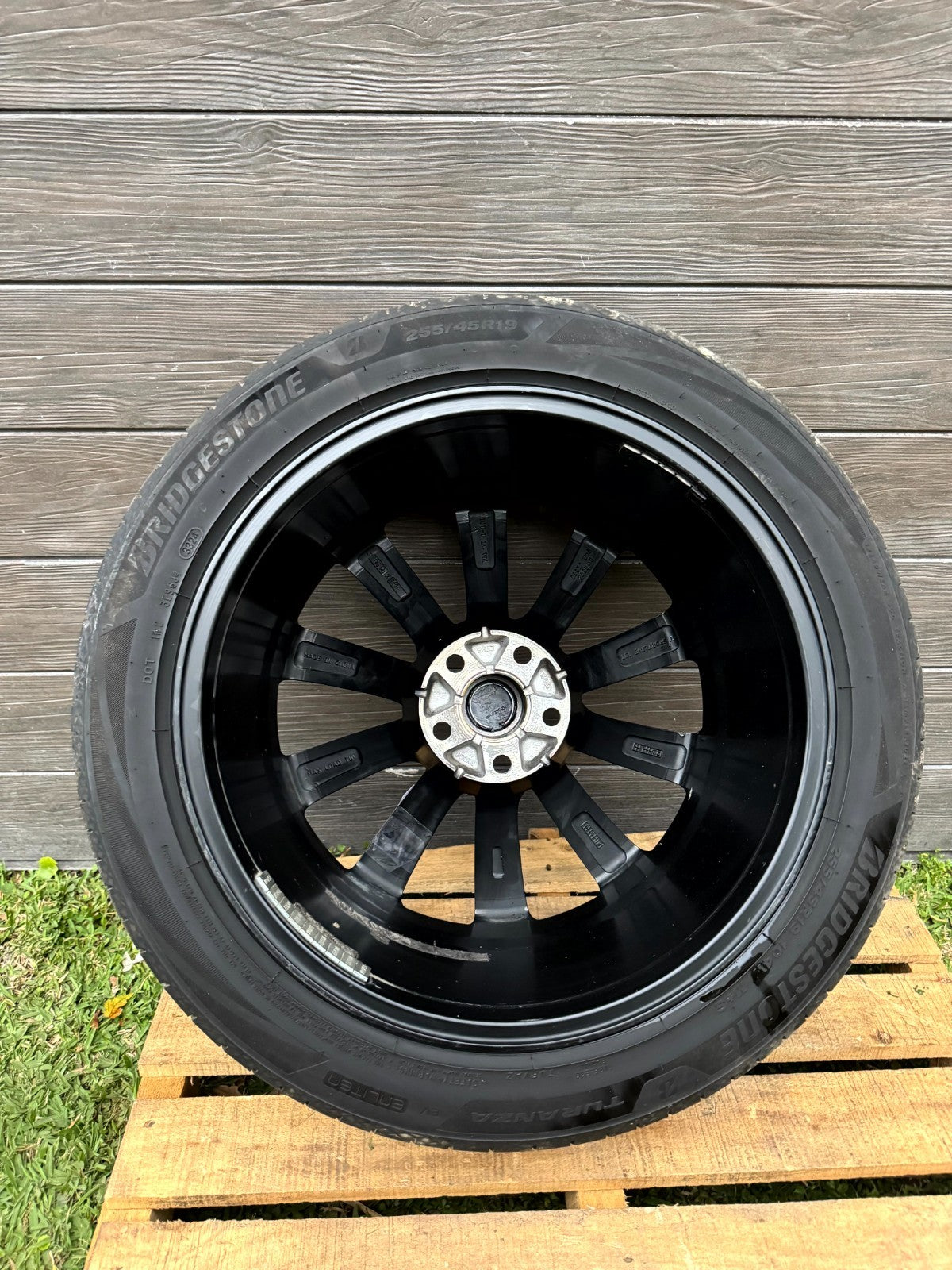 2017 - 2023 TESLA MODEL 3 Y FULL WHEEL WITH RIM SET W/ EMBLEM