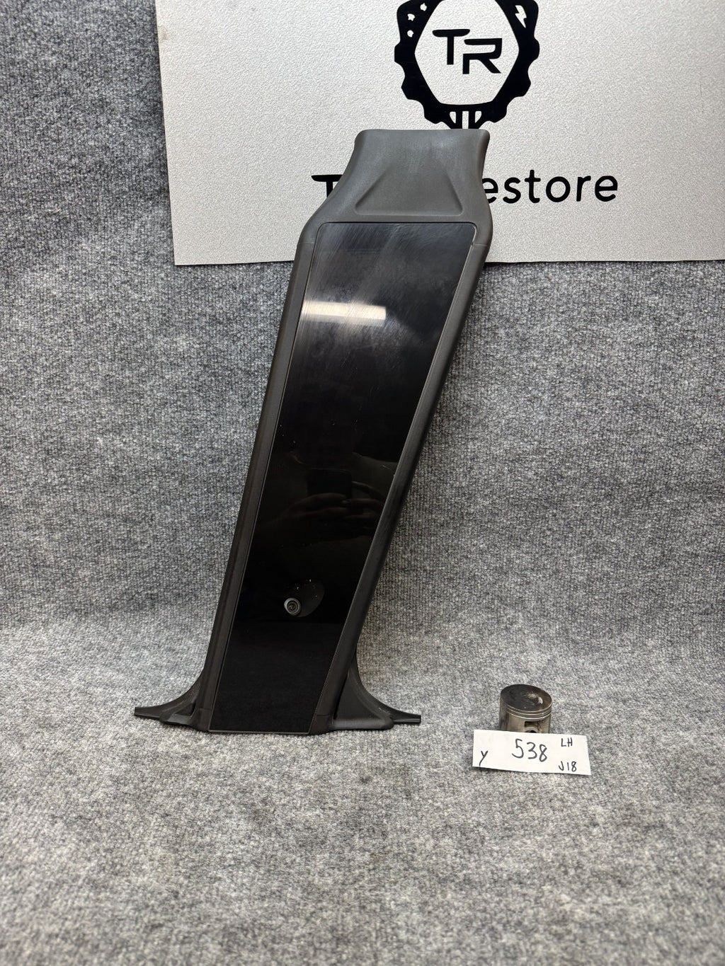 2020 - 2024 TESLA MODEL Y LEFT SIDE B-PILLAR GLASS TRIM CAMERA OEM, 1785299-00-B
