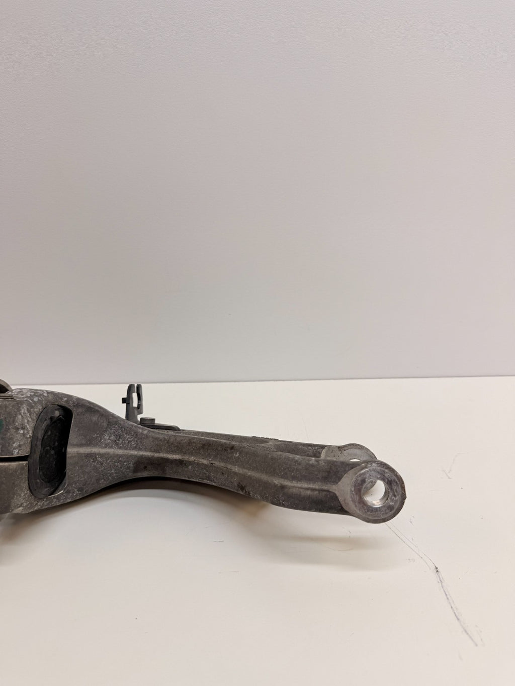2016-2020 Tesla Model S Front Right Air Suspension Shock Strut 1067361-25-C