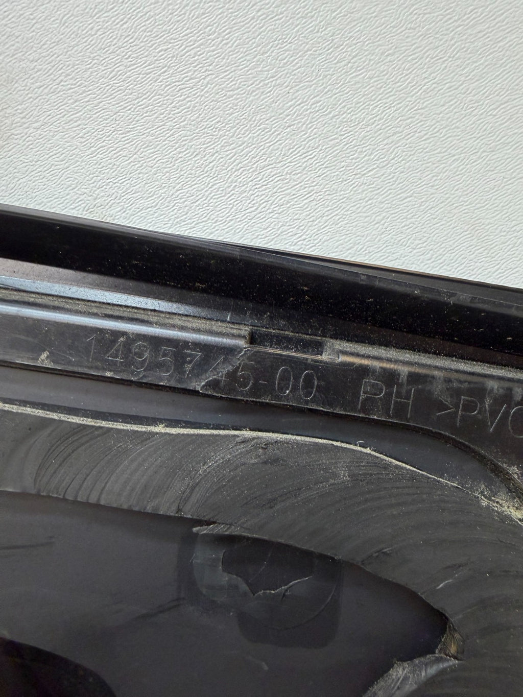 2020-24 TESLA MODEL Y REAR RIGHT PASSENGER SIDE QUARTER WINDOW GLASS 1495745-00