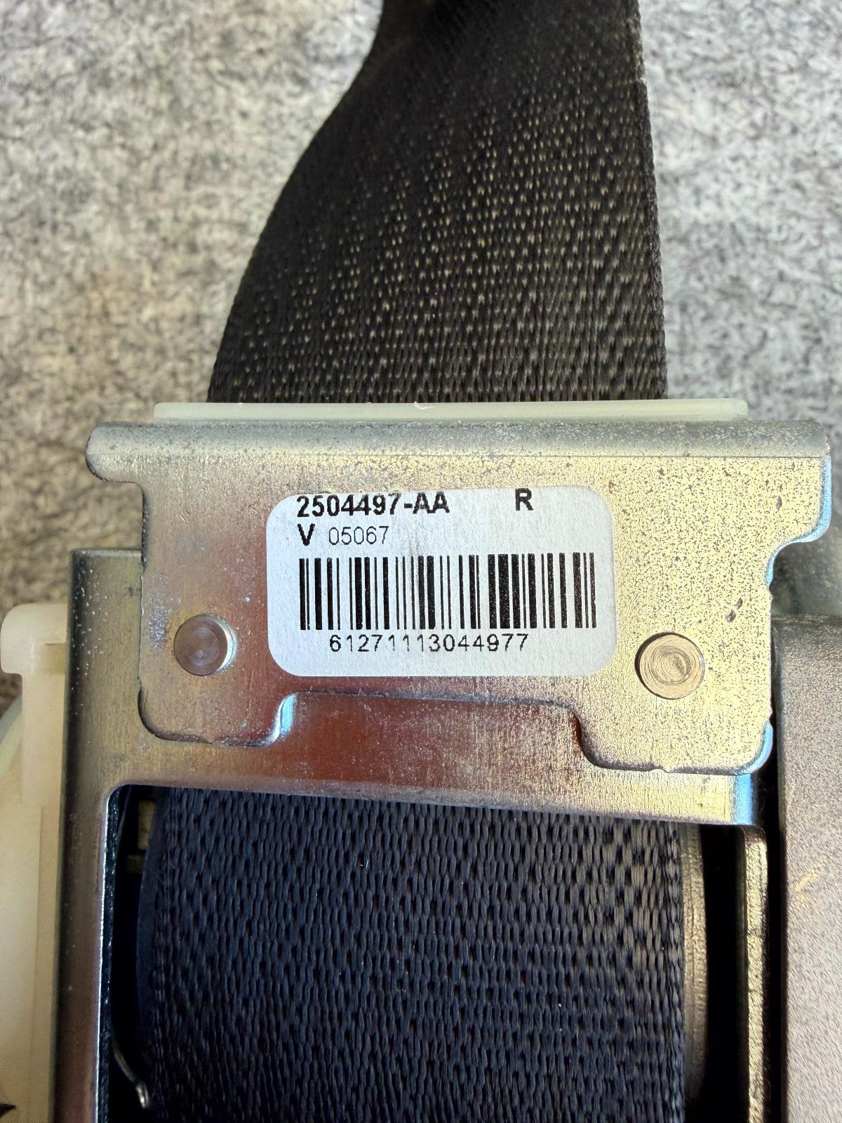 ♦️2012 - 2020 TESLA MODEL S FRONT RIGHT SEAT BELT & RETRACTOR OEM, 1048259-03-A