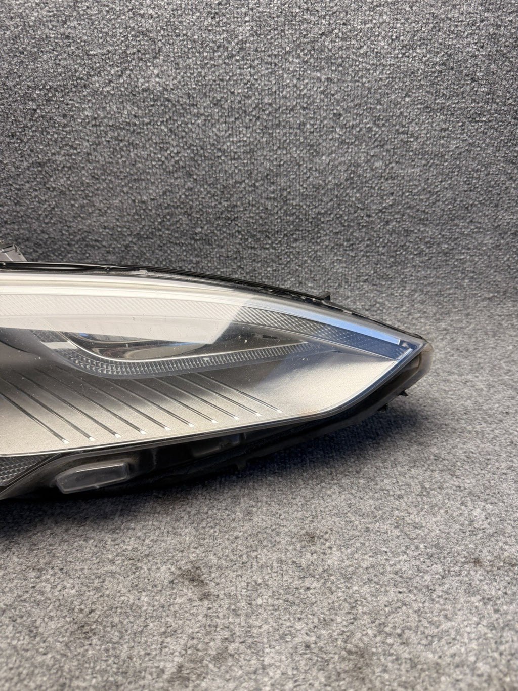 2012-2016 OEM Tesla S Front Right Passenger Side Headlight Head Lamp Xenon