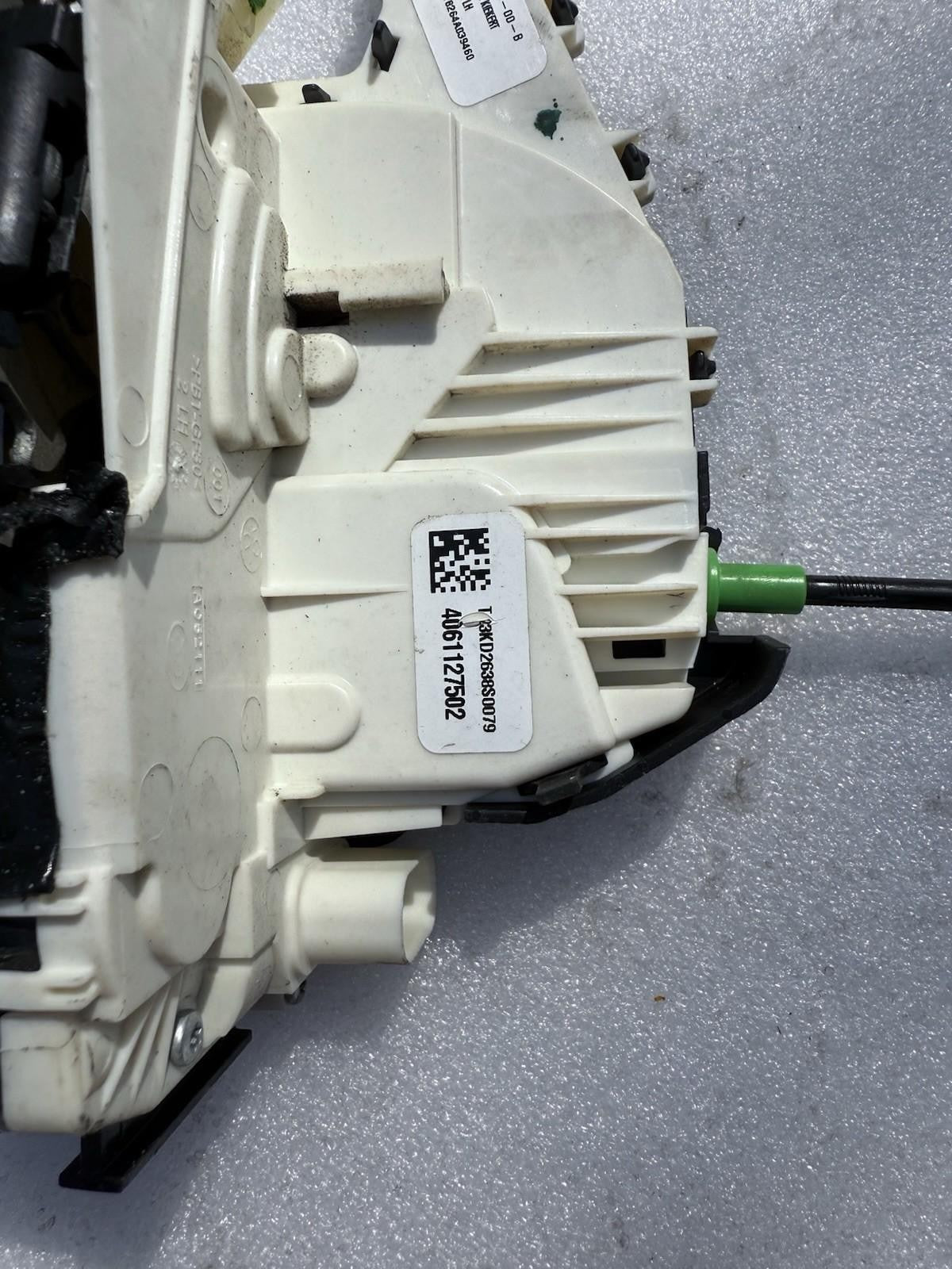 ♦️2016 - 2020 TESLA MODEL X FRONT LEFT SIDE DOOR LOCK ACTUATOR OEM, 1112063-90-A