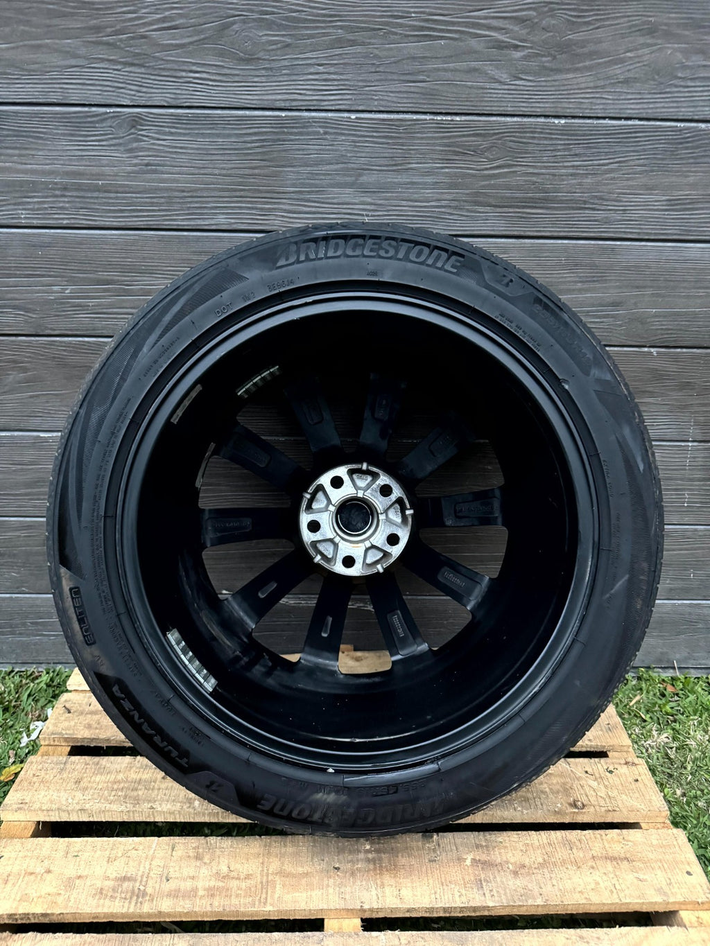 2017 - 2023 TESLA MODEL 3 Y FULL WHEEL WITH RIM SET W/ EMBLEM