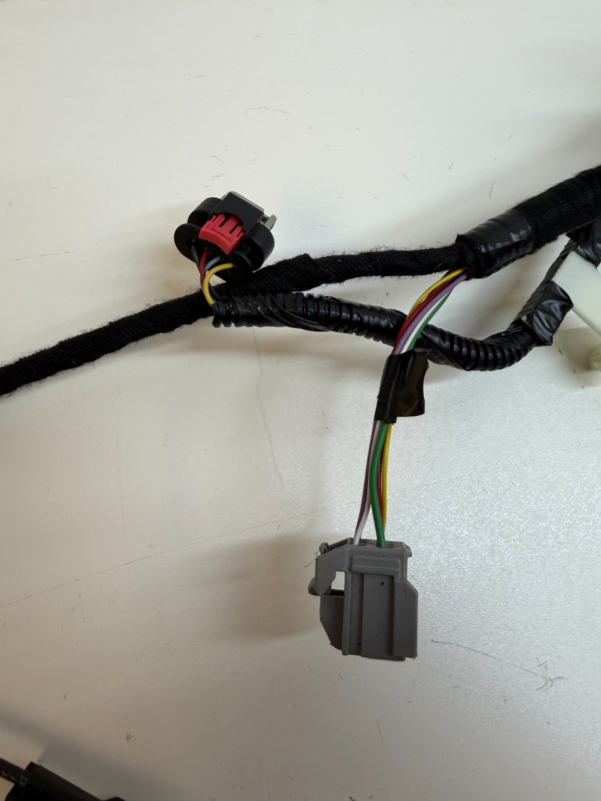 20-24 Tesla Model Y Rear Liftgate Trunk Wiring Harness & Connector 1616689-00-C